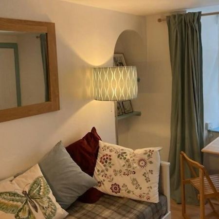 Апартаменты The Snug, A Great Flat In The Heart Of Peebles. Экстерьер фото